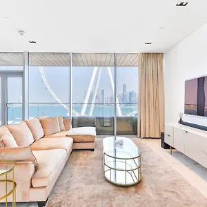 new-contemporary-luxury-meets-relaxation-1002.dubaihotelsoffers.com/