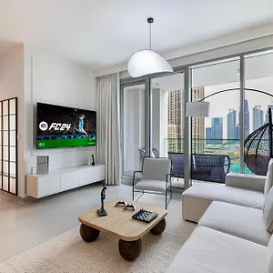 apt-luxury-4br-burj-khalifa-fountain-views.sharjah-hotels.com/
