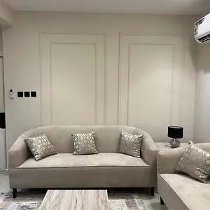 شقة An Elegant One Bedroom In Alaqeeq Self Entry 5 Minutes To Boulevard Season أنيقة غرفة وصالة في العقيق 5 دقايق من البوليڤارد, الرياض